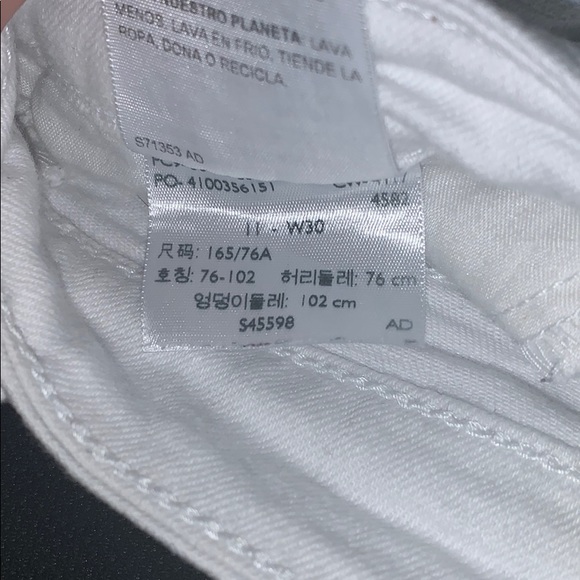 Shorts - Picture 3 of 3